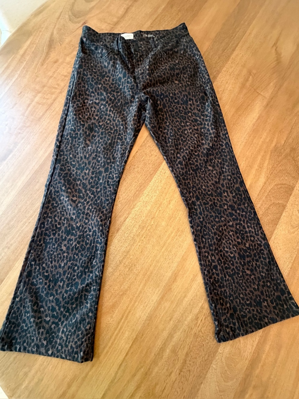 Pilcro High-Rise Wide-Leg Leopard-Print Jeans - Dark Brown & Black - Picture 2 of 5
